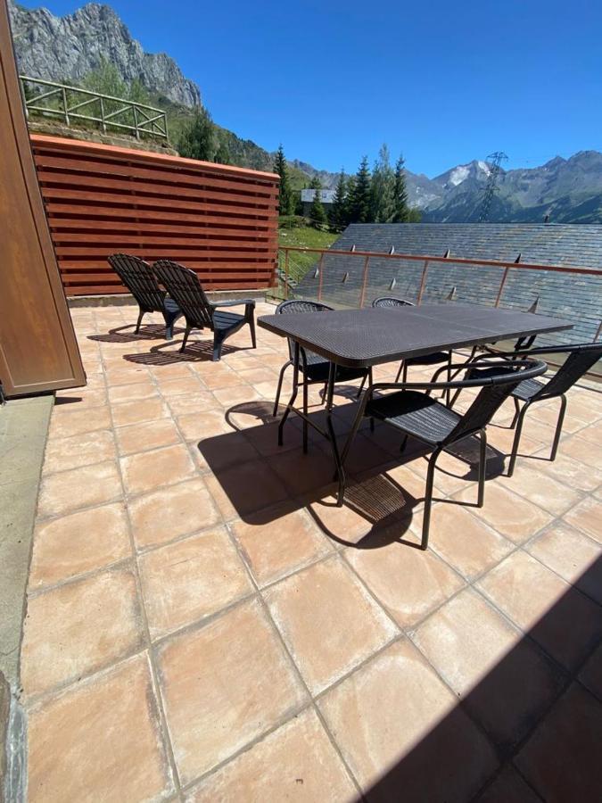 Bajo Con Terraza Y Vistas A Las Montana En Formigal Kültér fotó