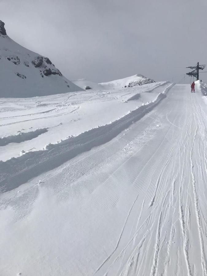 Bajo Con Terraza Y Vistas A Las Montana En Formigal Kültér fotó